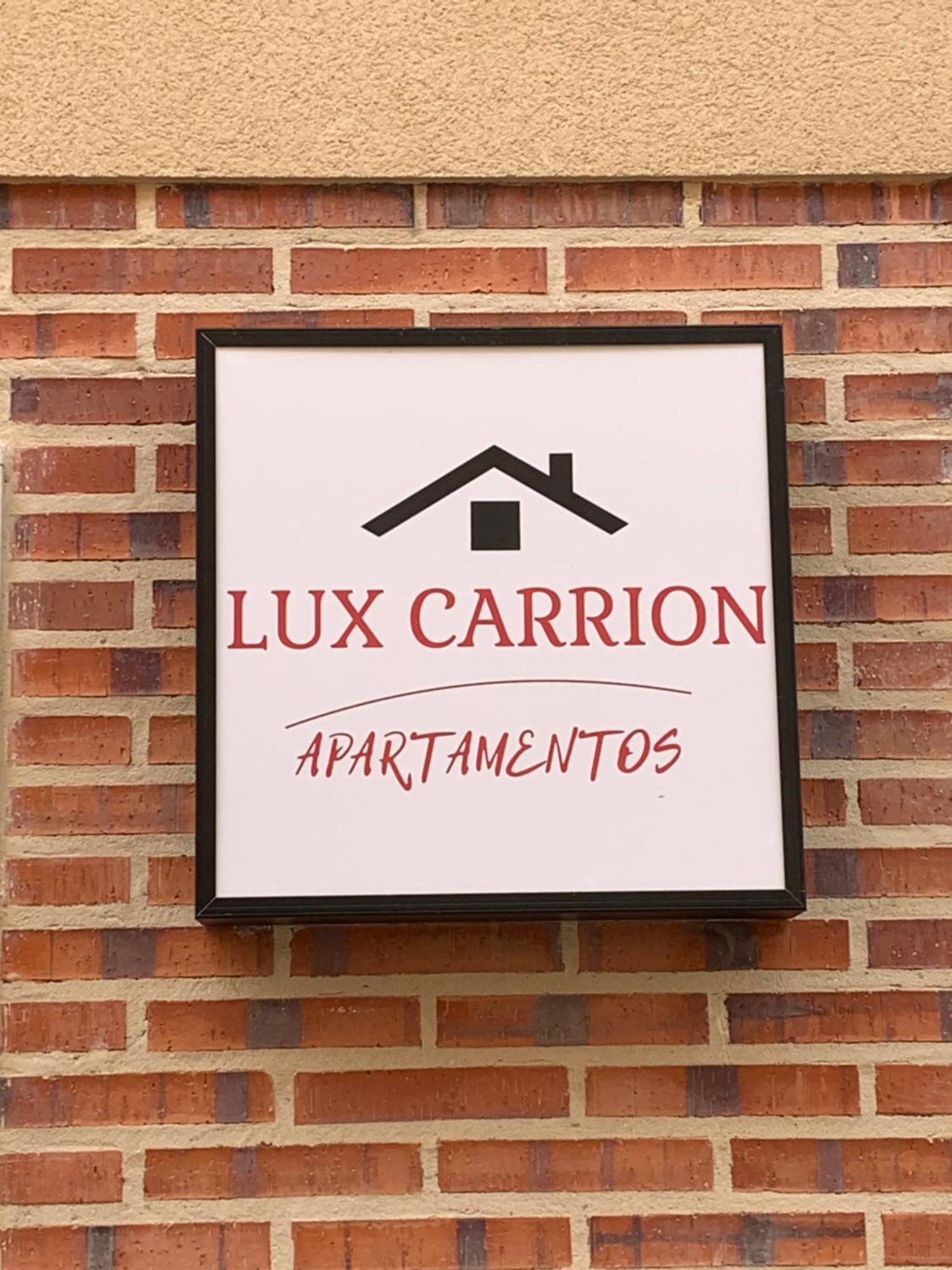 Apartamentos Lux Carrion Carrion De Los Condes Luaran gambar