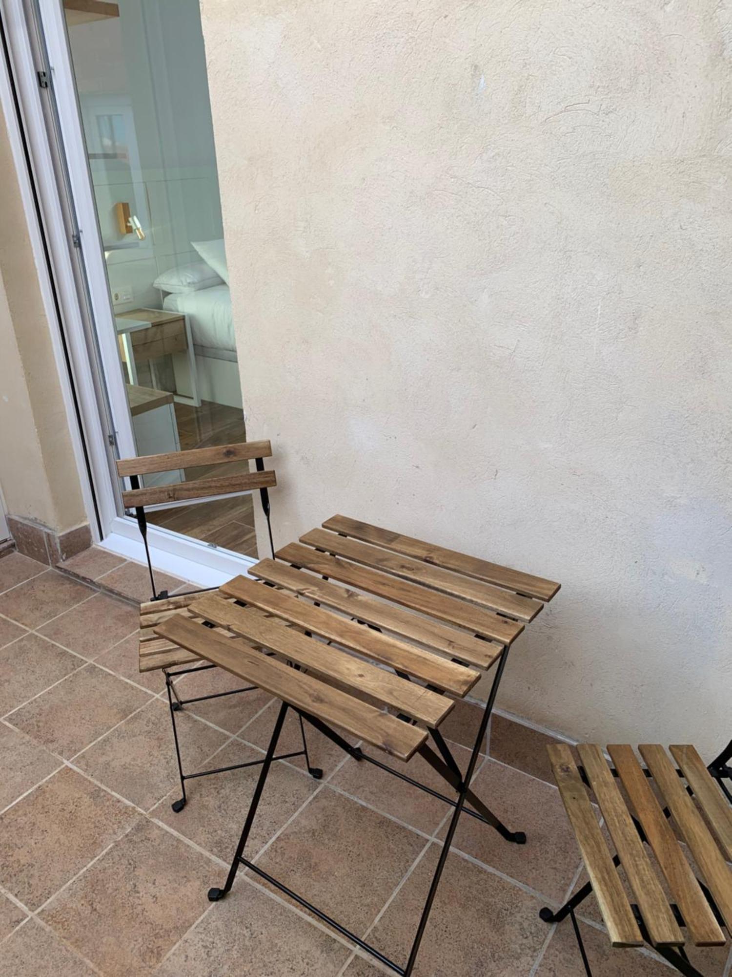 Apartamentos Lux Carrion Carrion De Los Condes Luaran gambar