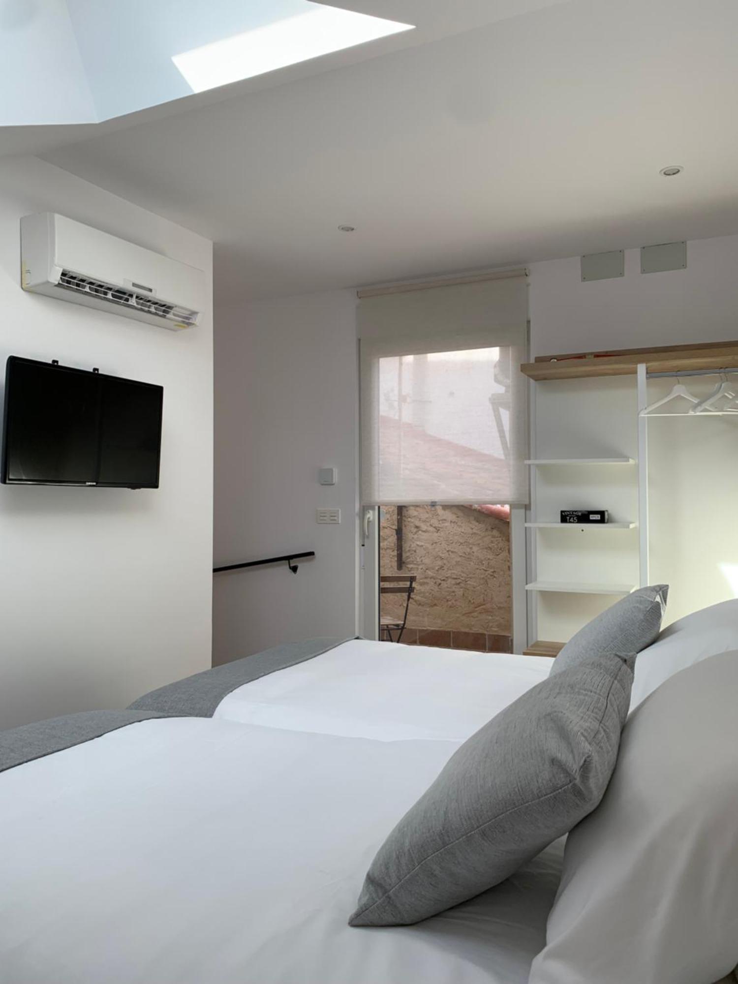 Apartamentos Lux Carrion Carrion De Los Condes Luaran gambar